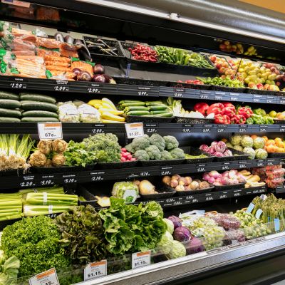 Groceries and Specialty Ads