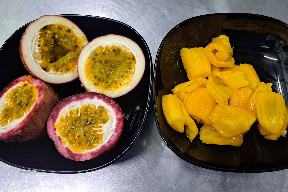 Home 1 featured Passion Fruit and Jackfruit Smoothie