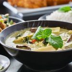 Easy Thai Vegetable Curry Recipes For Meat-Free Meals